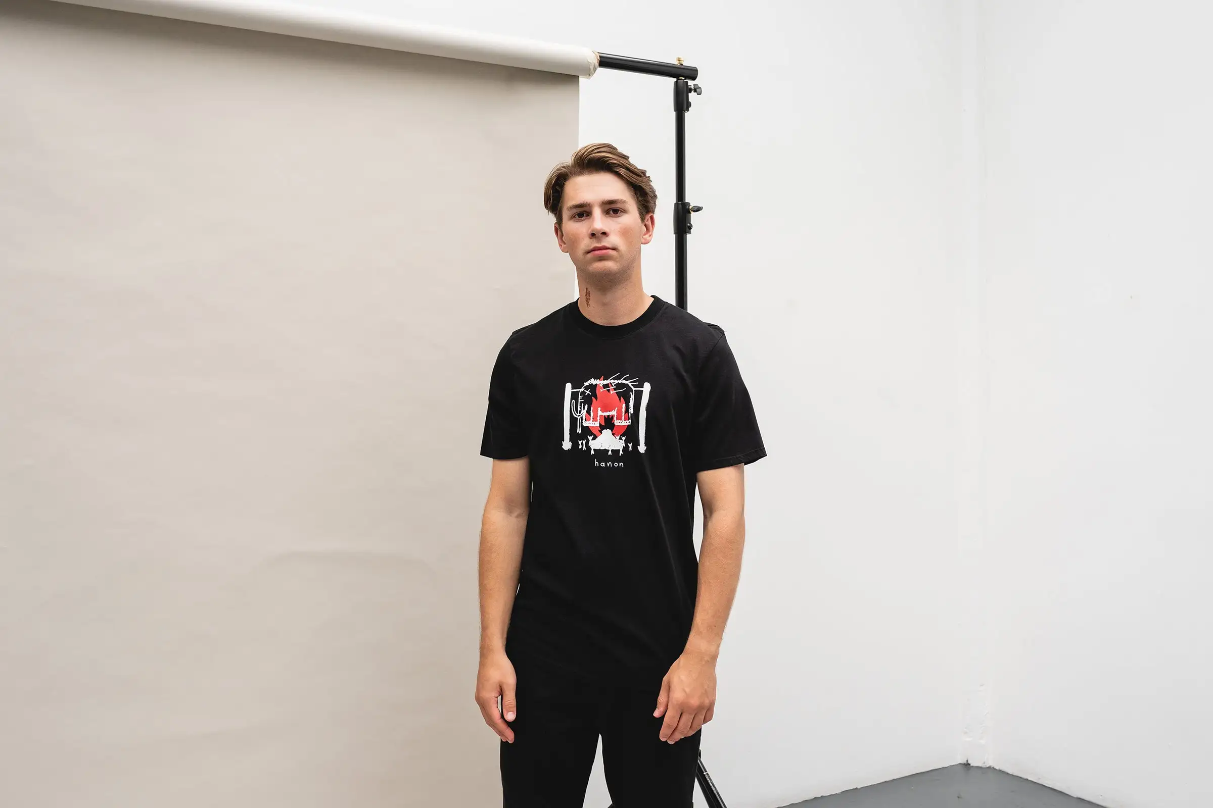 Hanon Tee "Mammoth BBQ Party" X Jonny Mowat 5 Hanon Tee "Mammoth BBQ Party" X Jonny Mowat - Image 5